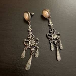 Pearl silver dangle earrings